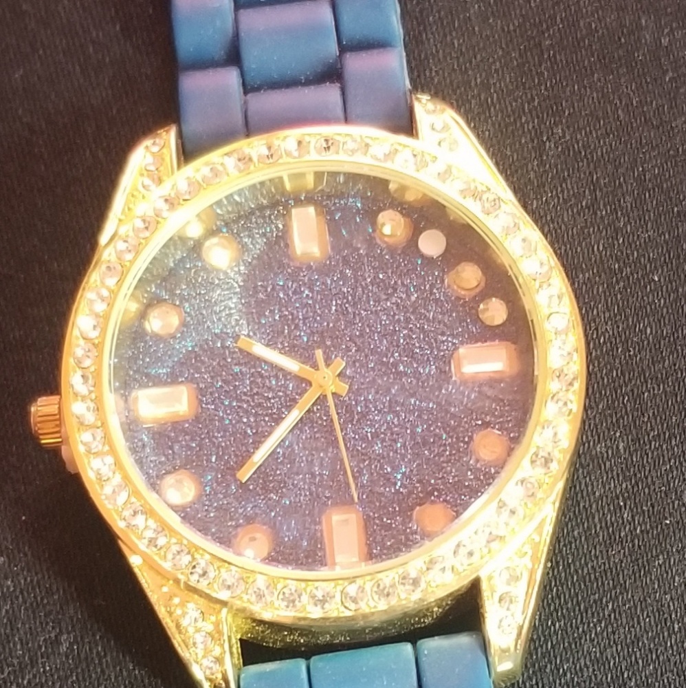 Watch - Picture 2 of 2
